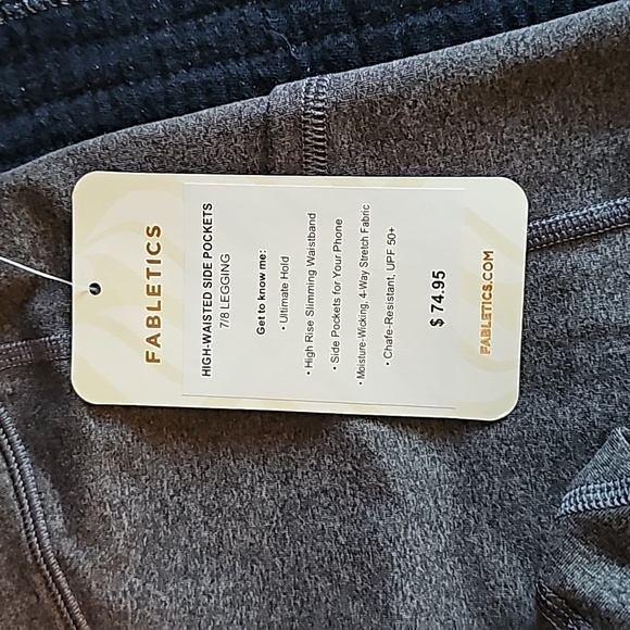 NWT Fabletics high-waisted side pockets7/8 leggings, size M. - Picture 5 of 7